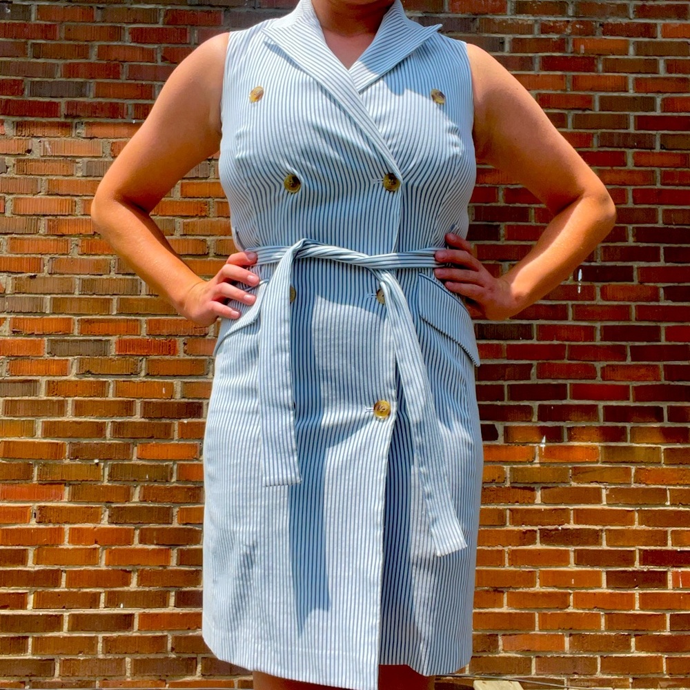 TOMMY HILFIGER BLUE AND WHITE STRIPED COLLAR BUTTON DOWN WRAP DRESS